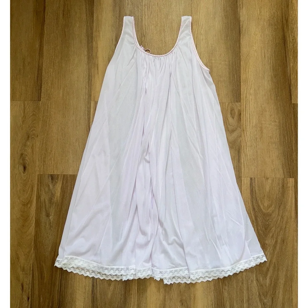 Vintage‎ Miss Elaine Nightgown Lavender Purple Lace Trim Rosette Chemise Small